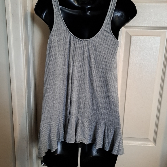 Secret treasures maternity tank top size s-m 5/$25 A-57 - Picture 2 of 3